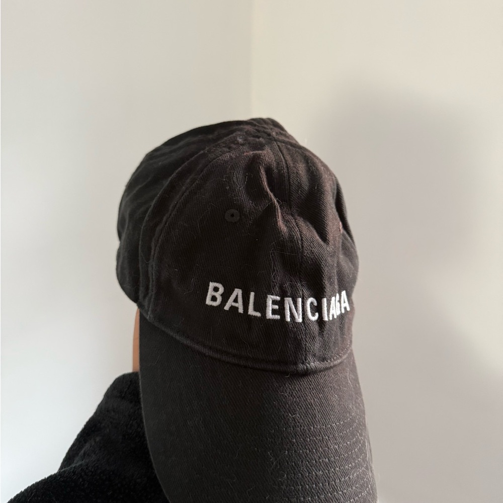 Balenciaga Dark Tone Cap